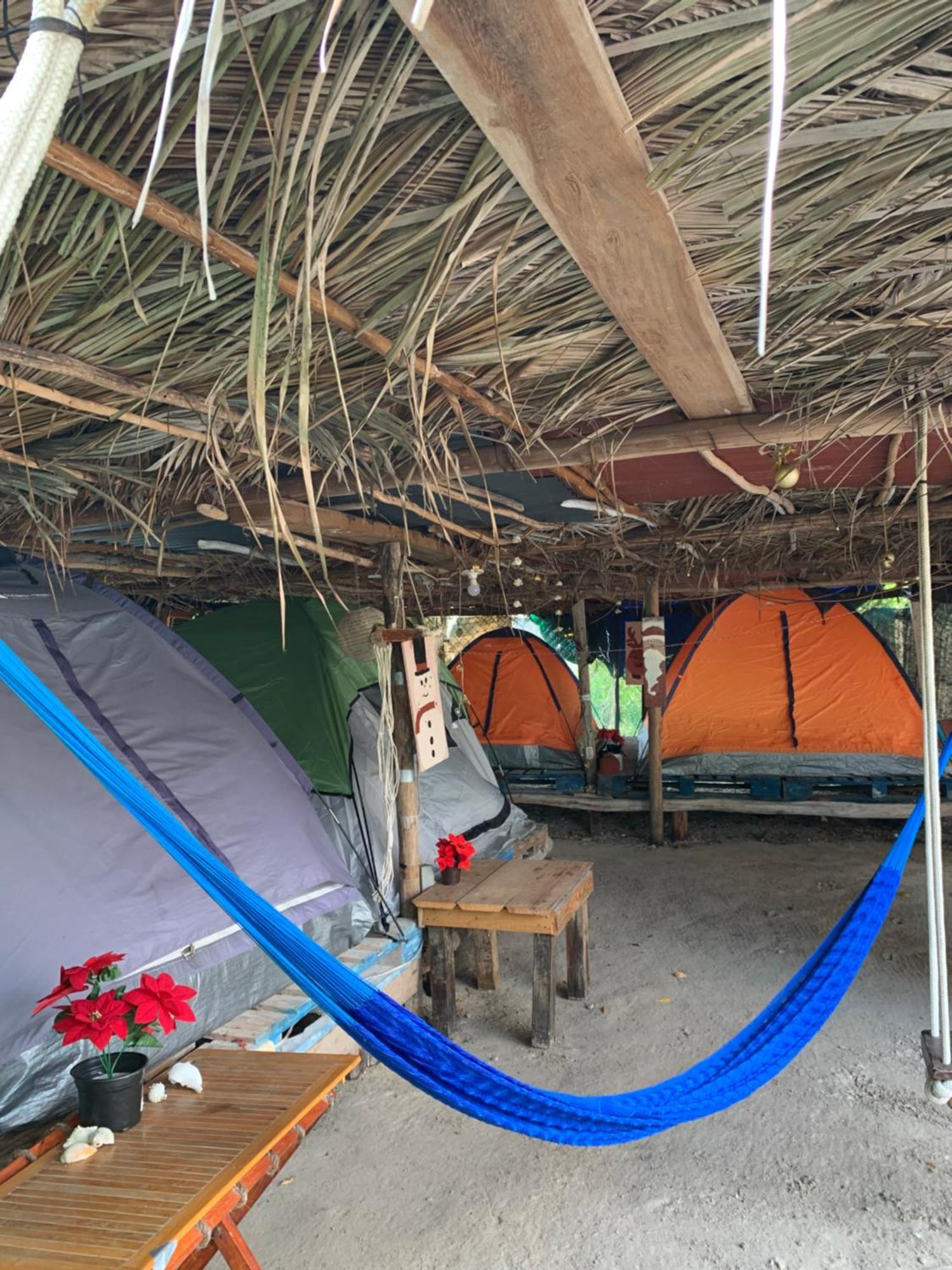 Casa De Los Santos Camping Y Eco Cabanas Isola Holbox Esterno foto